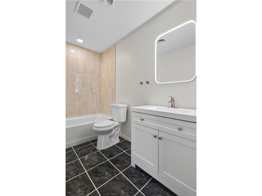 8208 Irving Avenue N Brooklyn Park MN 55444 7103395 image24