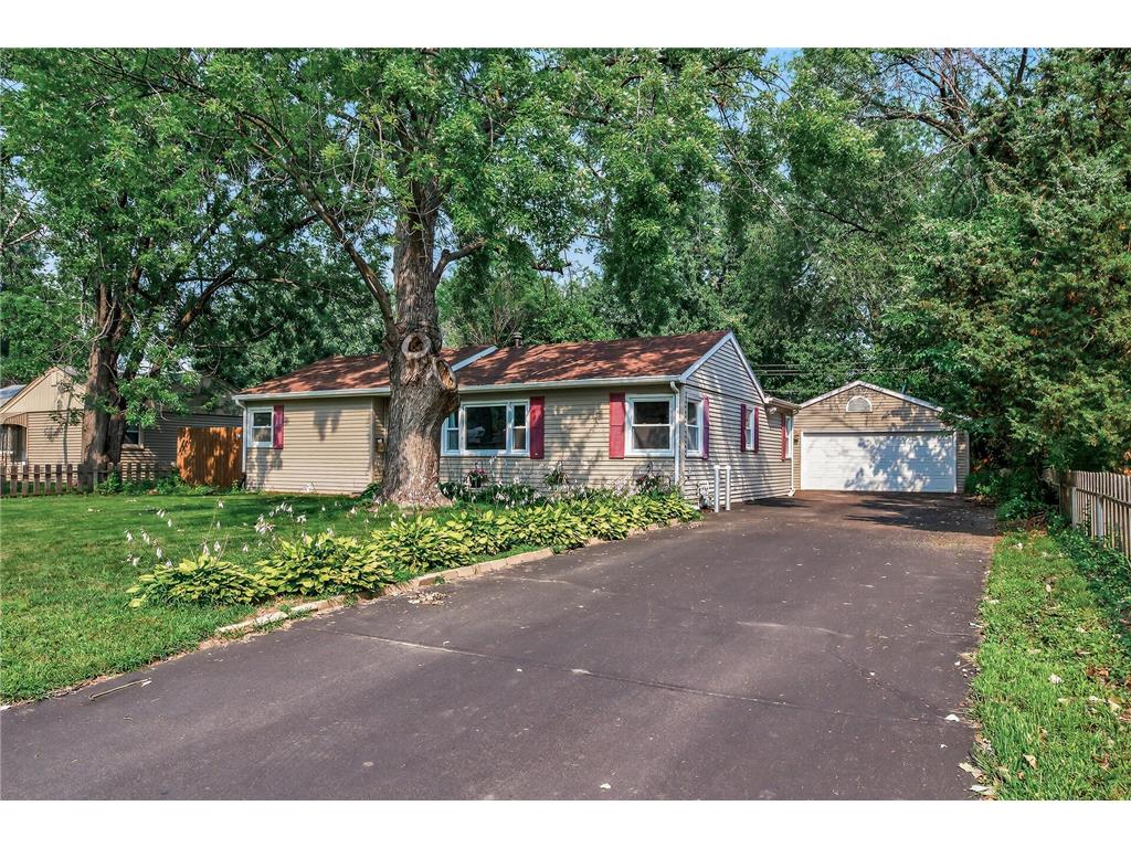 8209 11th Avenue S Bloomington MN 55420 6769406 image2