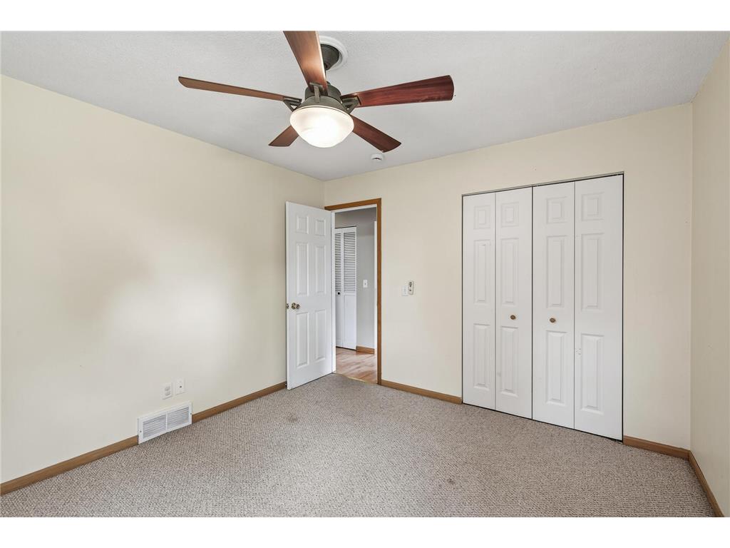 8209 11th Avenue S Bloomington MN 55420 6769406 image23