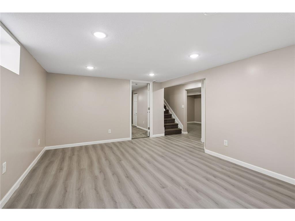 8209 Beard Road Bloomington MN 55431 7104146 image24