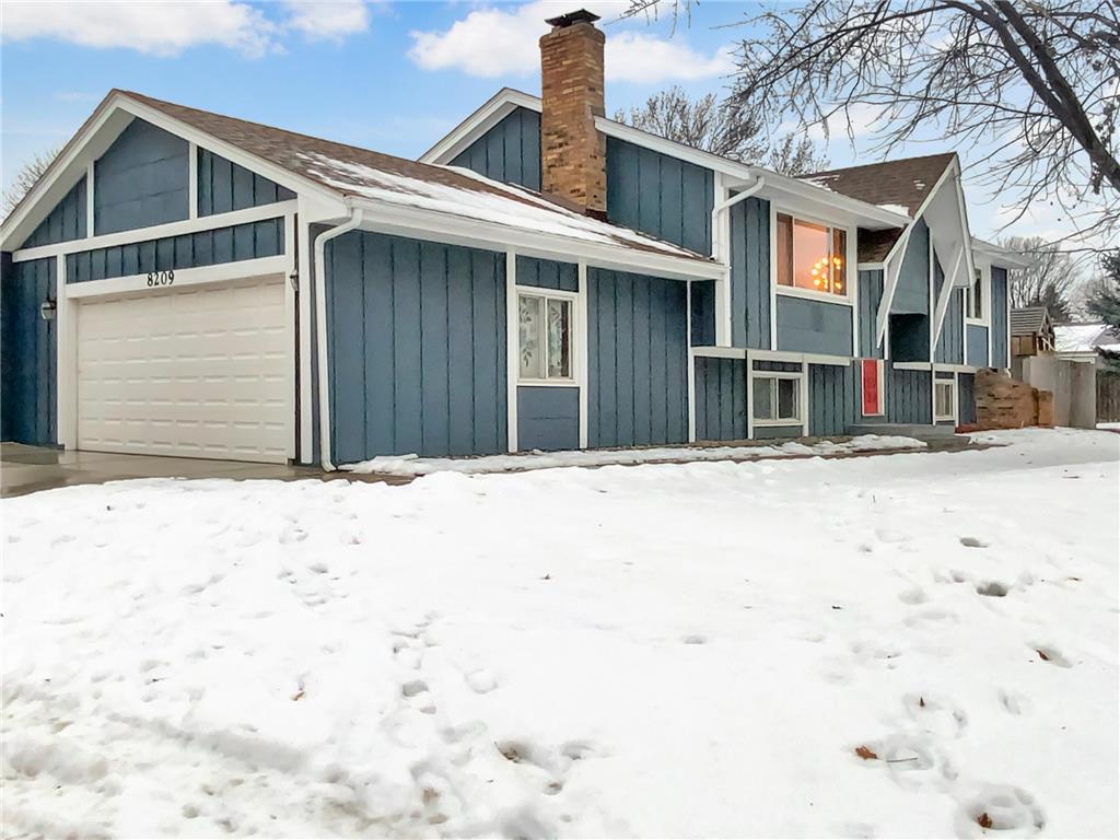 8209 Douglas Lane N Brooklyn Park MN 55445 6190859 image1