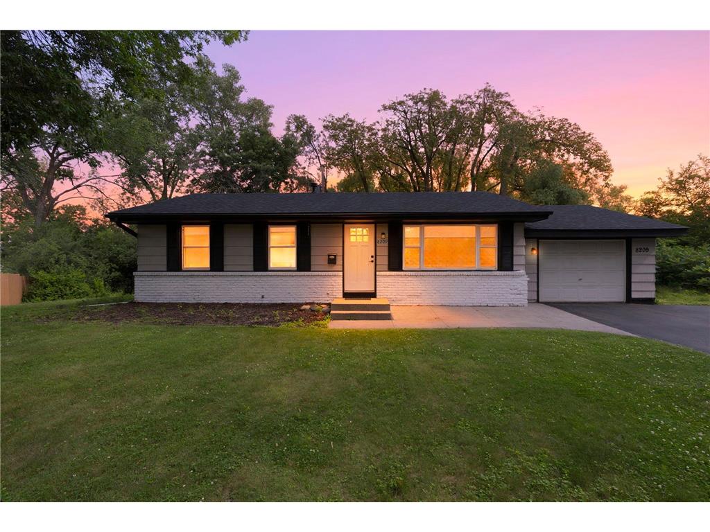 8209 Johnson Circle Bloomington MN 55437 - Wanda Miller 7104485 image1