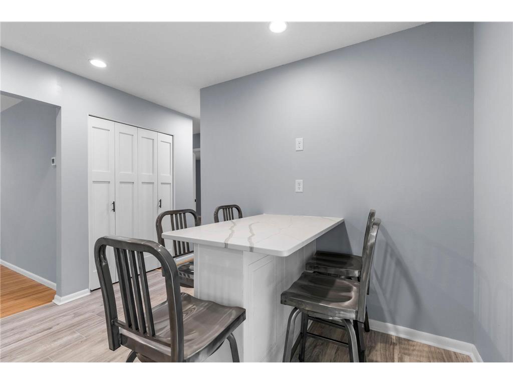 8209 Johnson Circle Bloomington MN 55437 - Wanda Miller 7104485 image10