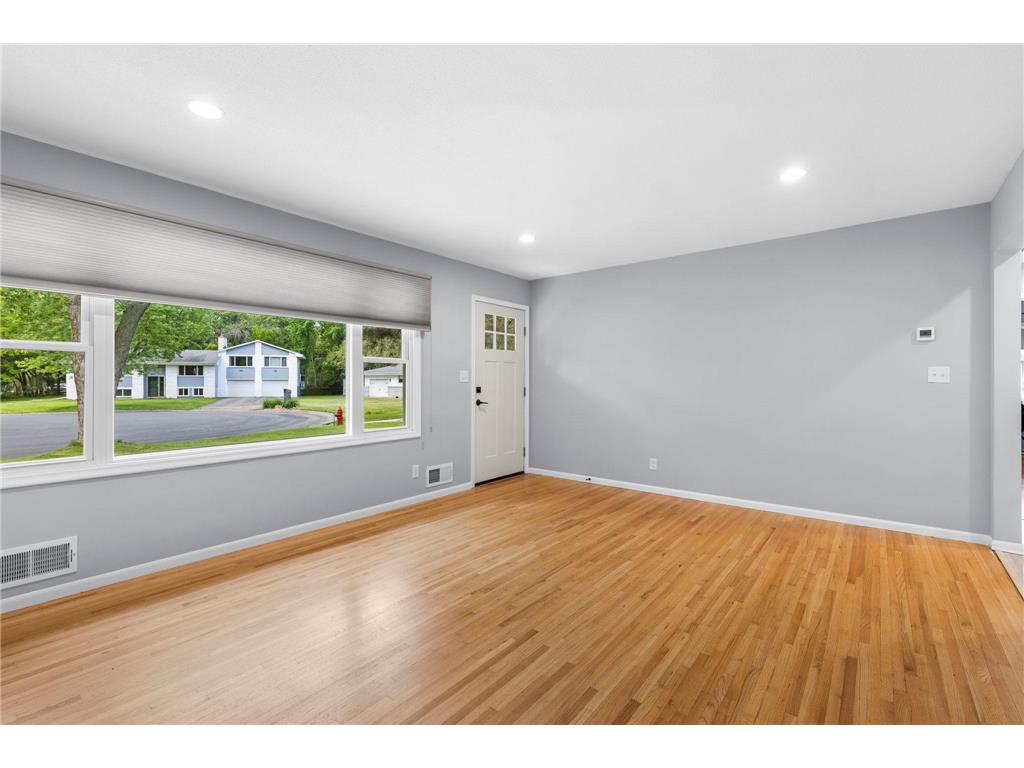 8209 Johnson Circle Bloomington MN 55437 - Wanda Miller 7104485 image6