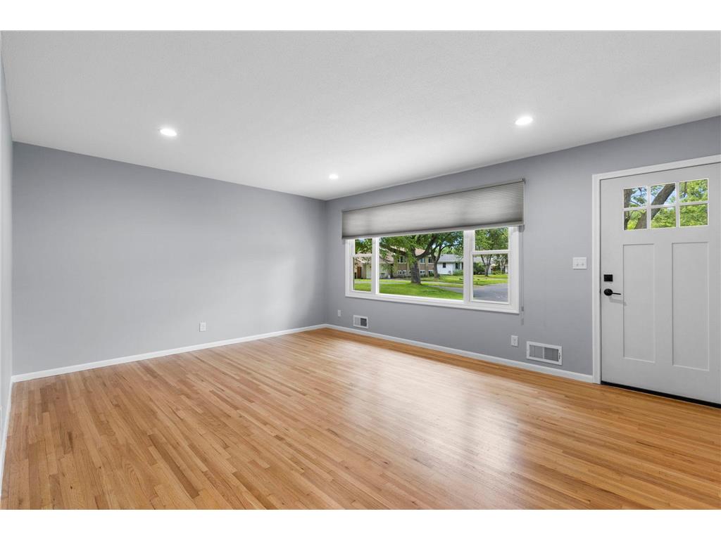 8209 Johnson Circle Bloomington MN 55437 - Wanda Miller 7104485 image7