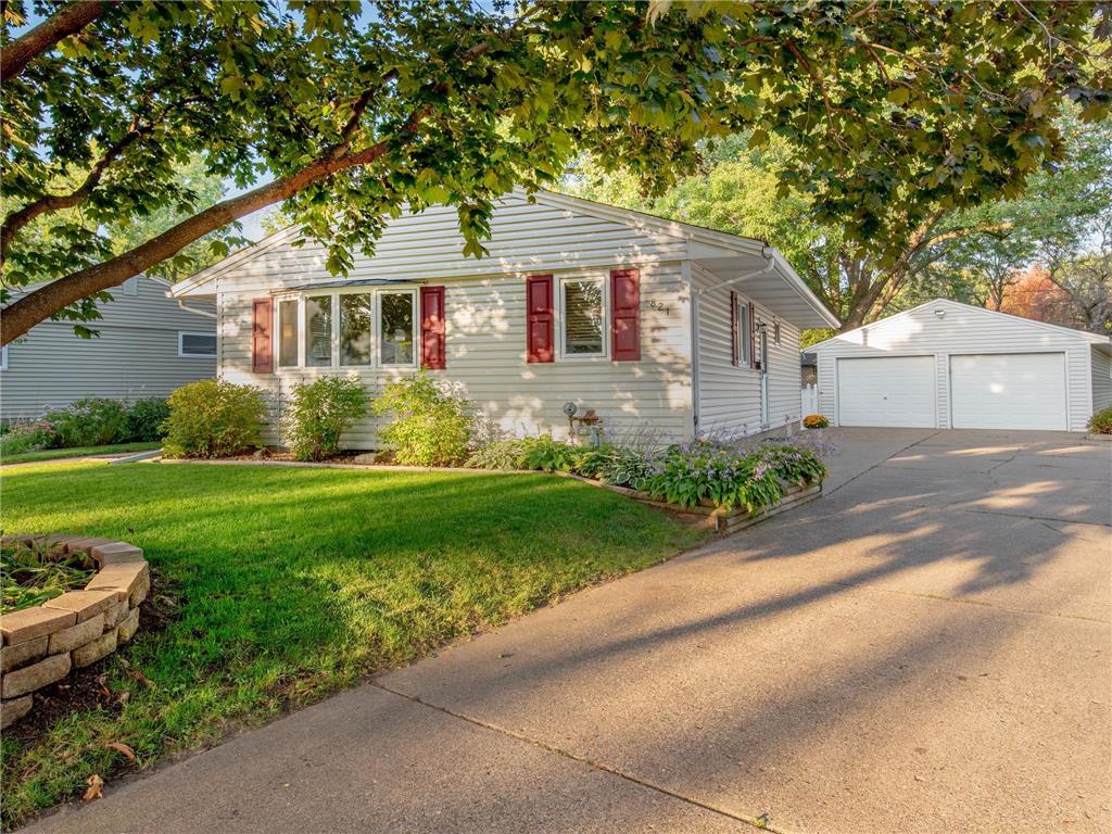 821 21st Avenue N South Saint Paul MN 55075 6503816 image1