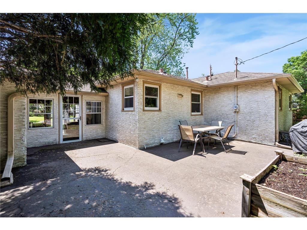 821 Adams Street Anoka MN 55303 7084359 image28