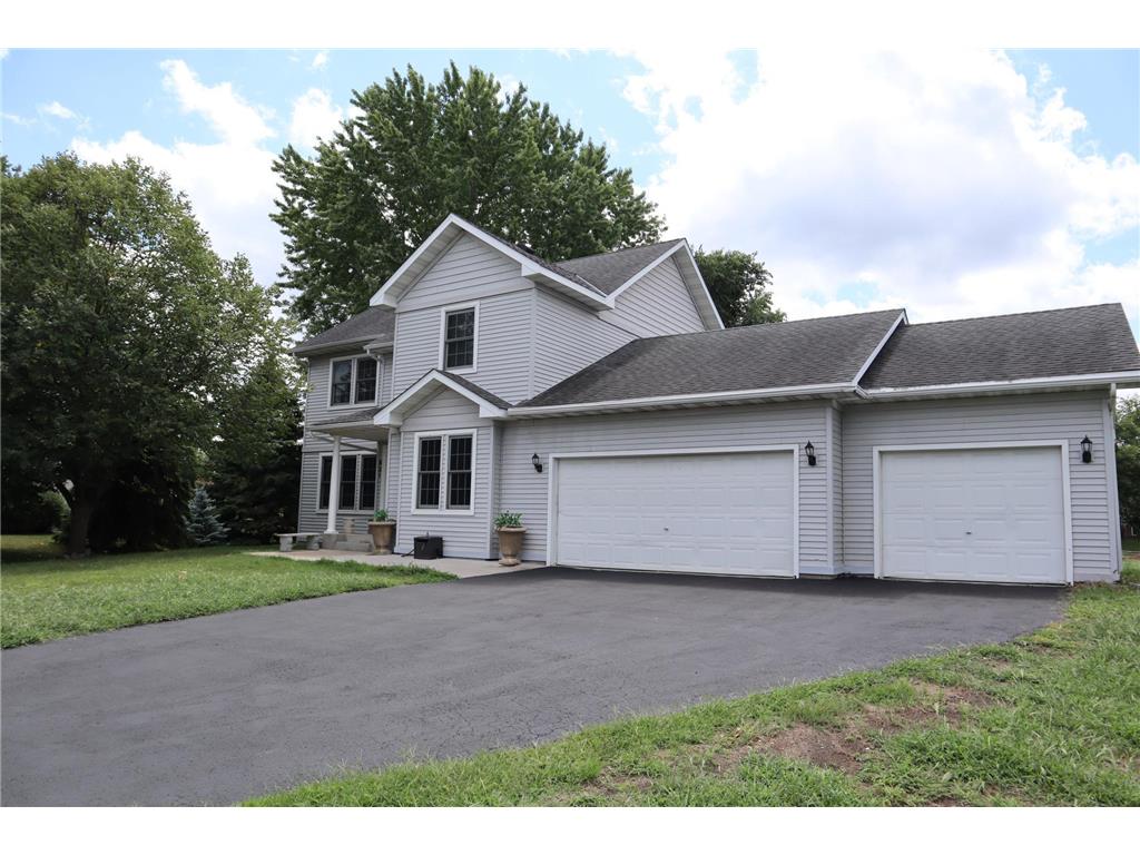 821 Bellvue Lane Brooklyn Center MN 55430 6409260 image1