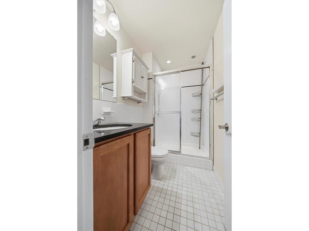 821 Douglas Avenue #104 Minneapolis MN 55403 6808491 image15