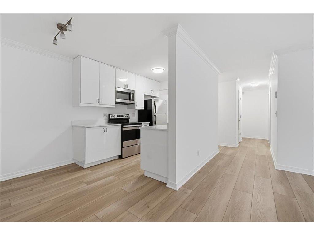 821 Douglas Avenue #104 Minneapolis MN 55403 6808491 image6