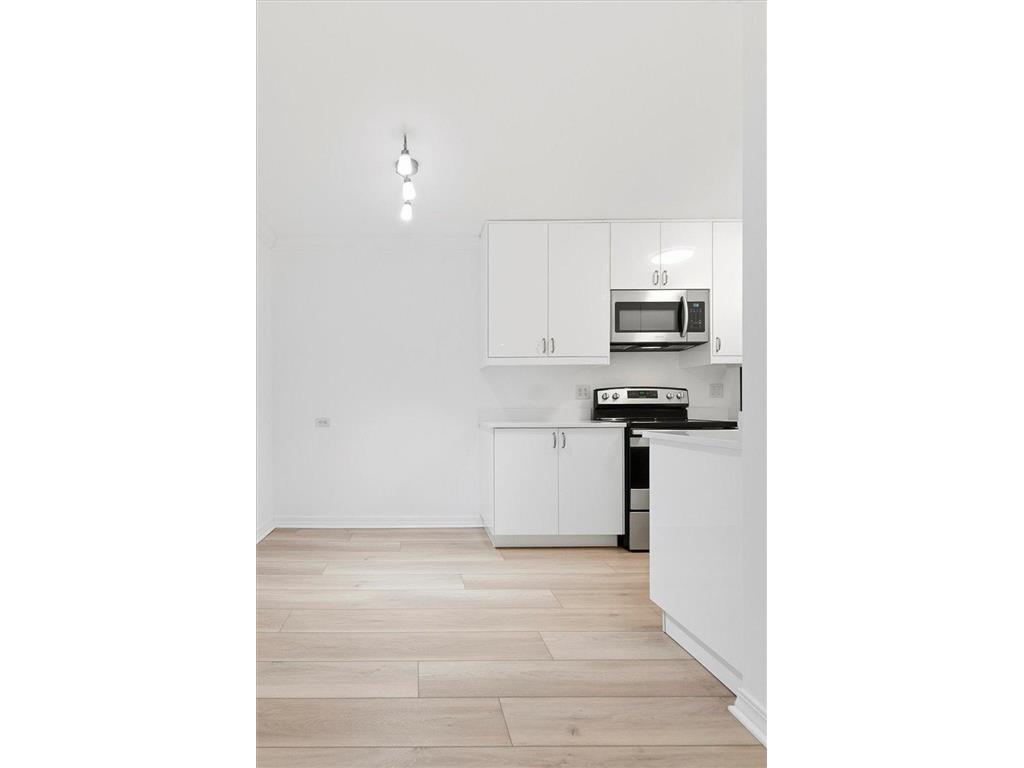 821 Douglas Avenue #104 Minneapolis MN 55403 6808491 image9