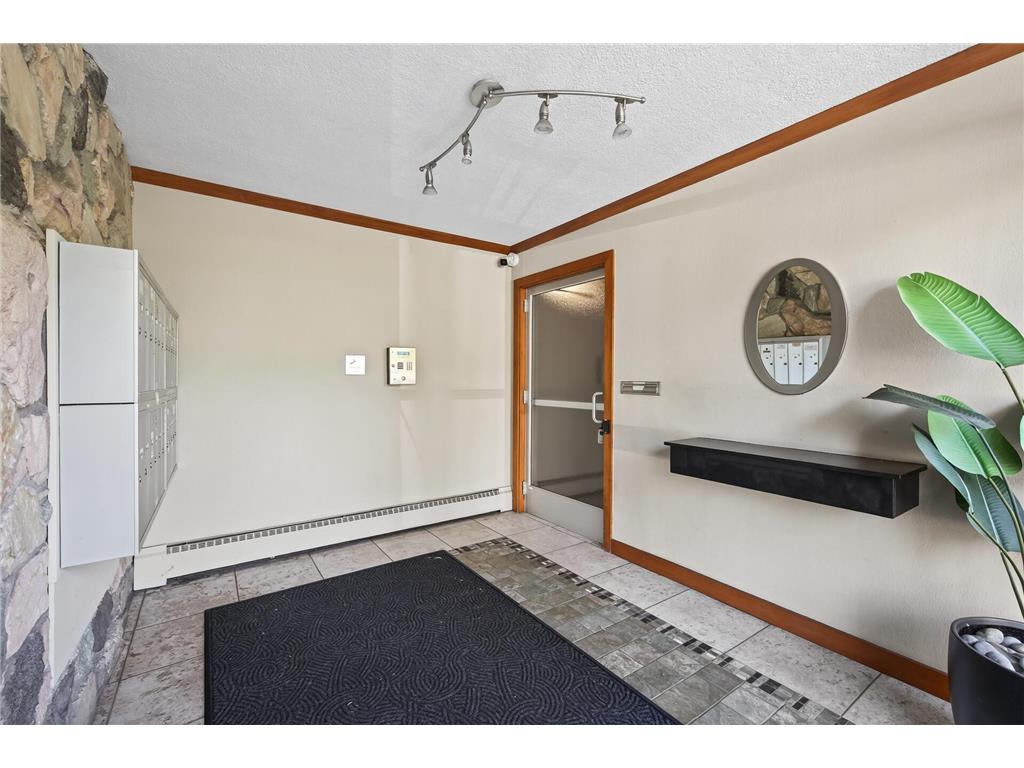 821 Douglas Avenue #204 Minneapolis MN 55403 6824703 image22