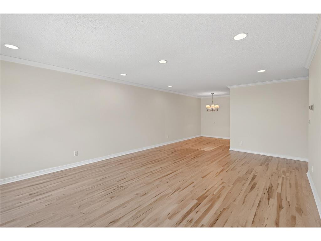 821 Douglas Avenue #204 Minneapolis MN 55403 6824703 image8