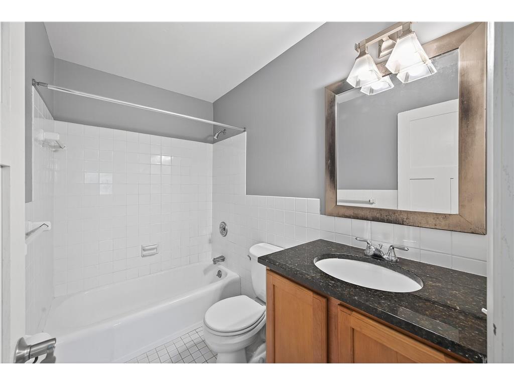 821 Douglas Avenue #204 Minneapolis MN 55403 7049769 image19
