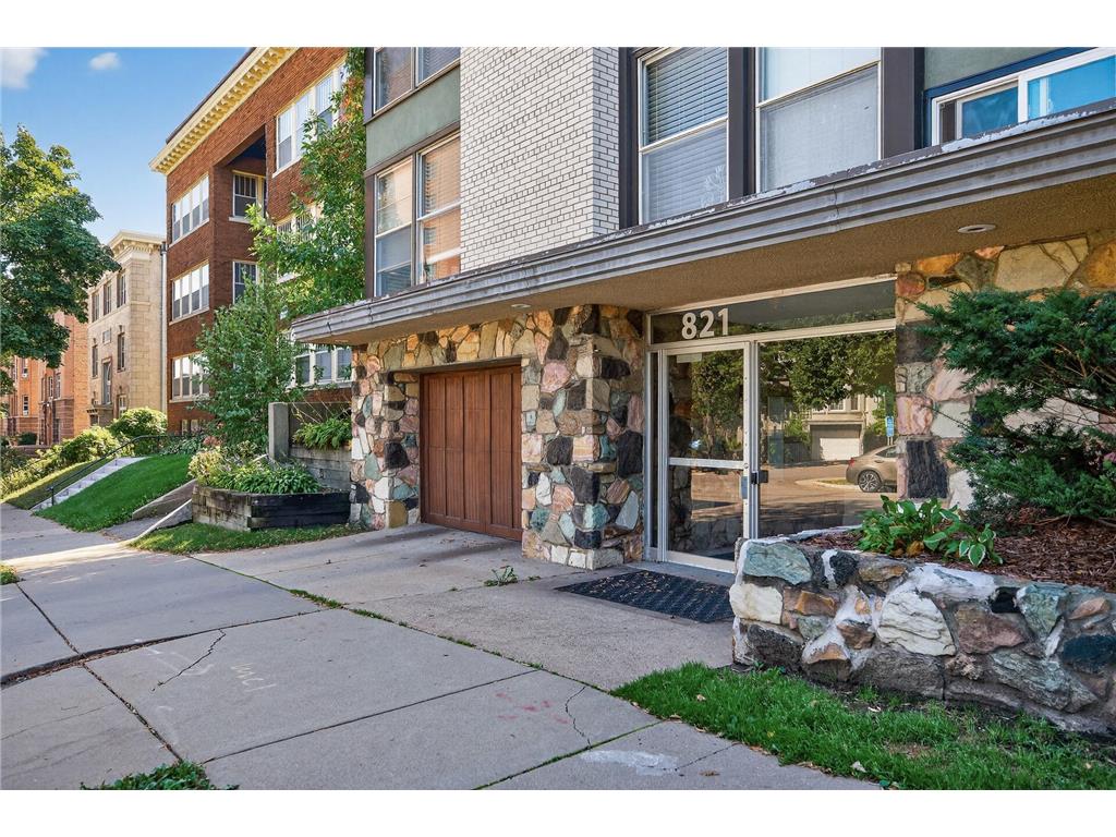 821 Douglas Avenue #204 Minneapolis MN 55403 7049769 image22