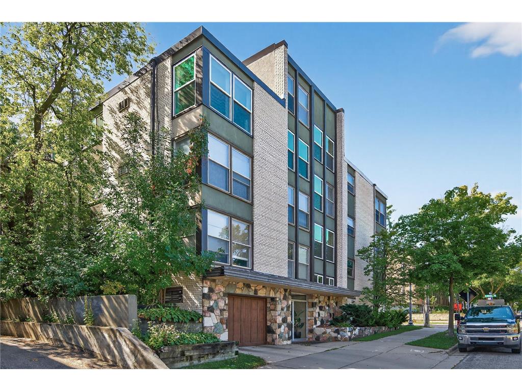 821 Douglas Avenue #204 Minneapolis MN 55403 7049769 image23