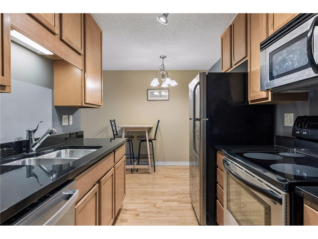 821 Douglas Avenue #205 Minneapolis MN 55403 7078441 image12