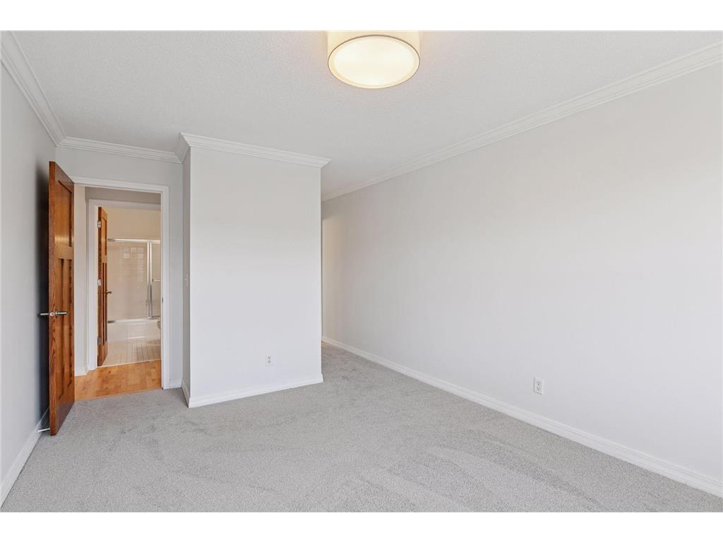 821 Douglas Avenue #304 Minneapolis MN 55403 6817208 image11