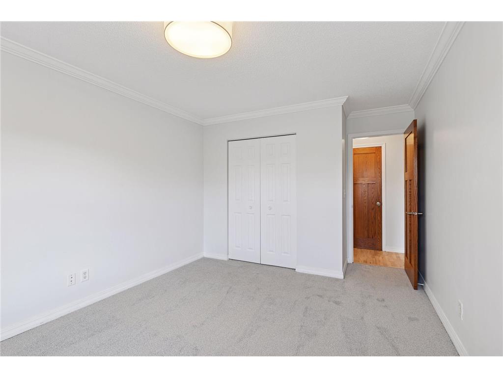 821 Douglas Avenue #304 Minneapolis MN 55403 6817208 image15