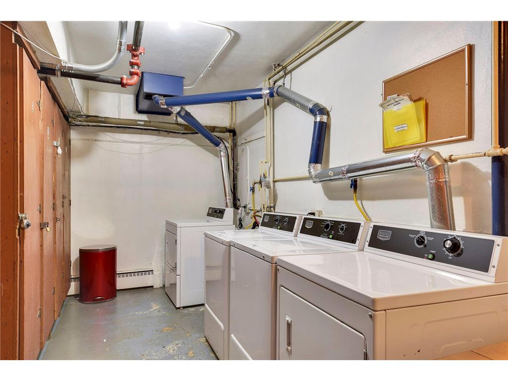 821 Douglas Avenue #304 Minneapolis MN 55403 6817208 image18