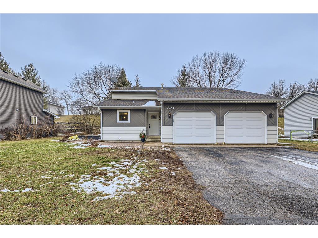 821 E Forest Street Belle Plaine MN 56011 6476651 image1