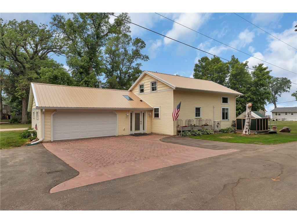 821 E Lake Street Osakis MN 56360 - Osakis 6379101 image1