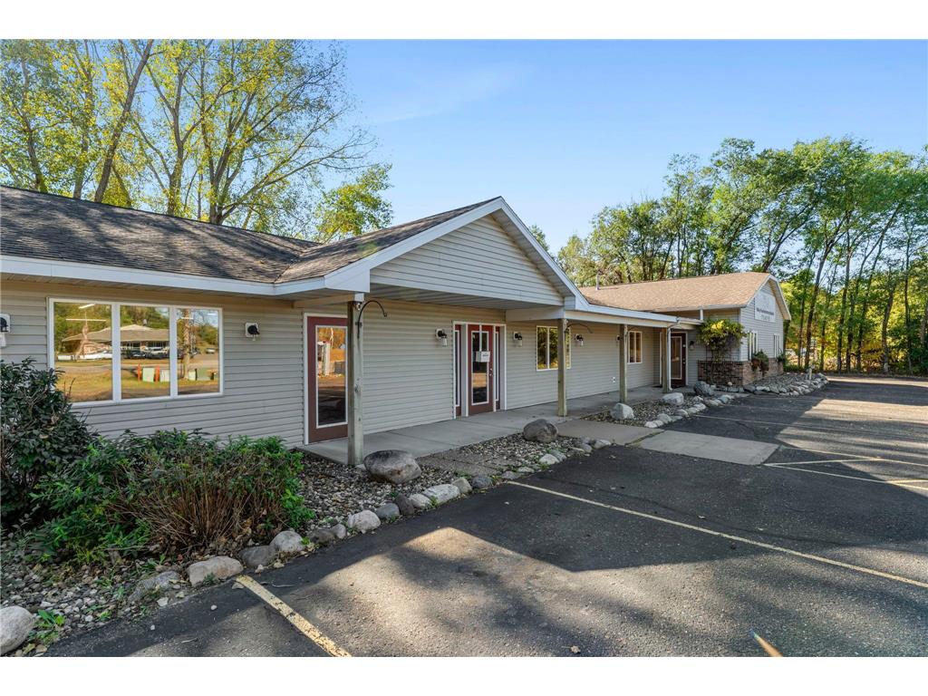 821 E US Highway 8 Saint Croix Falls WI 54024 6803685 image9