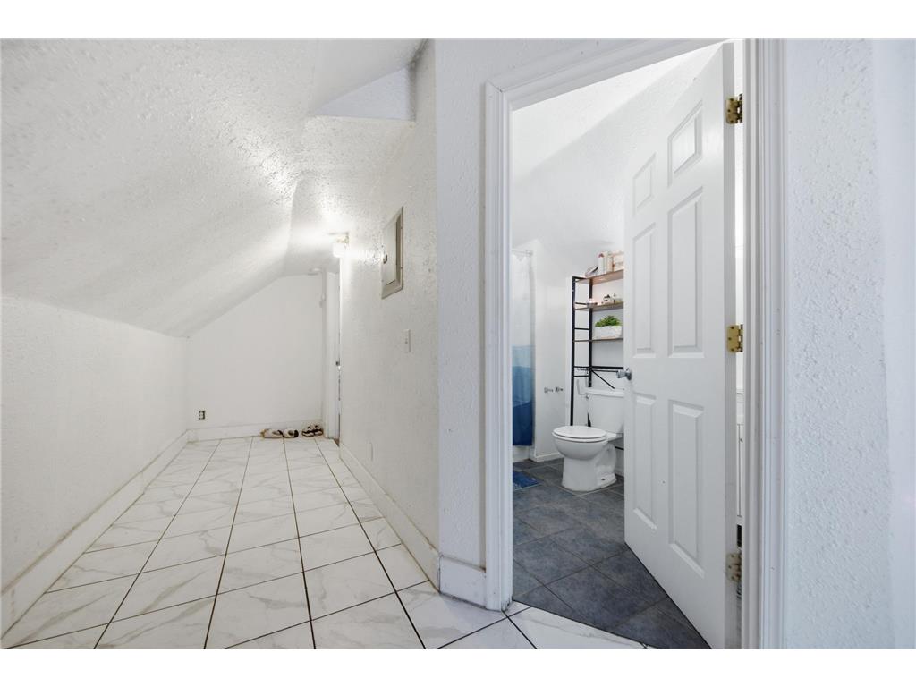 821 Edmund Avenue Saint Paul MN 55104 7008720 image28