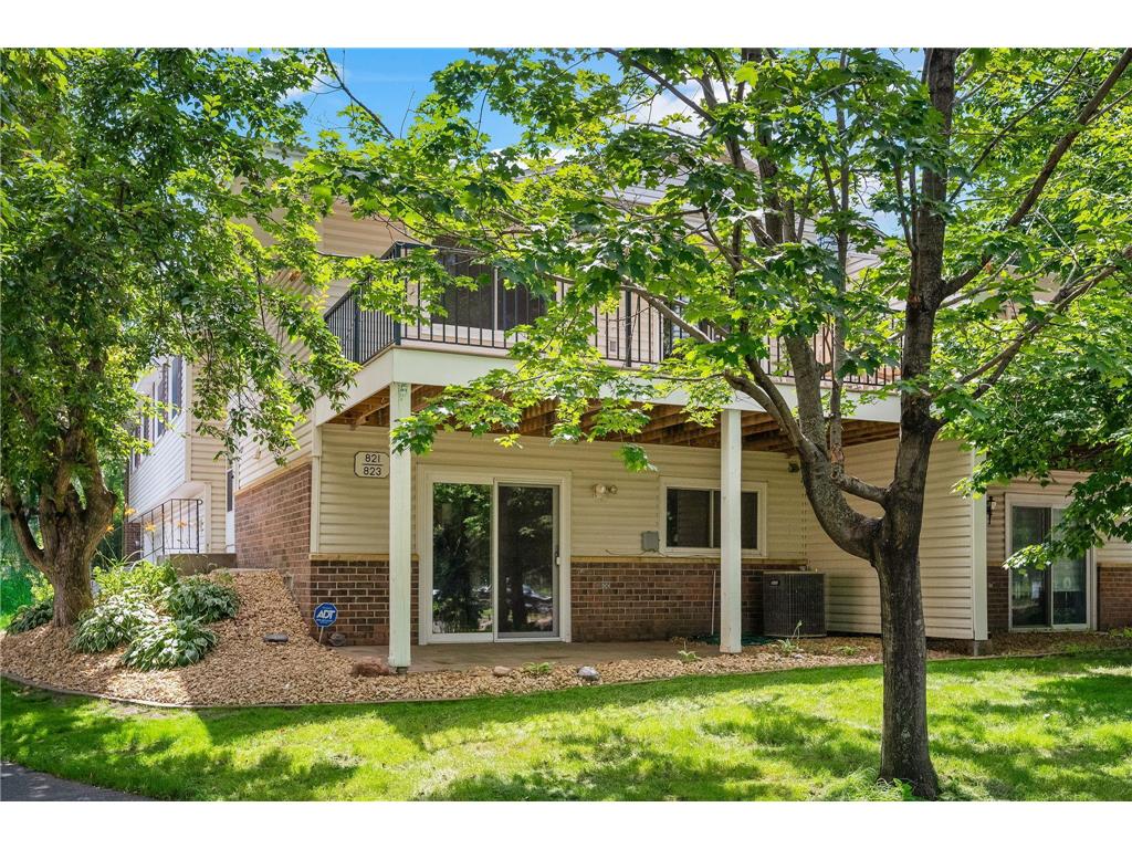 821 Evergreen Circle Burnsville MN 55337 6744328 image1