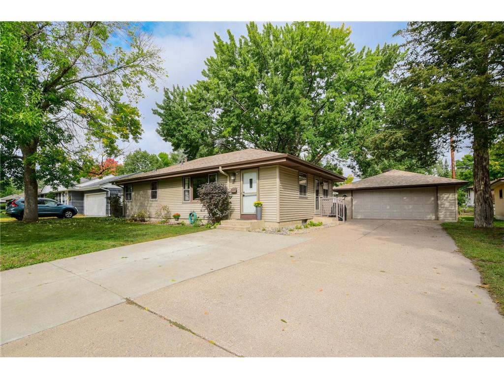 821 Overton Drive NE Fridley MN 55432 6431567 image1