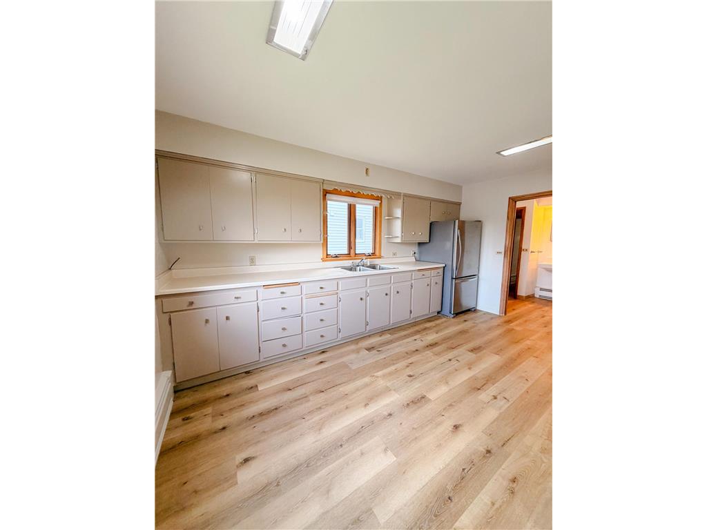 821 Park Street Jackson MN 56143 7066990 image18