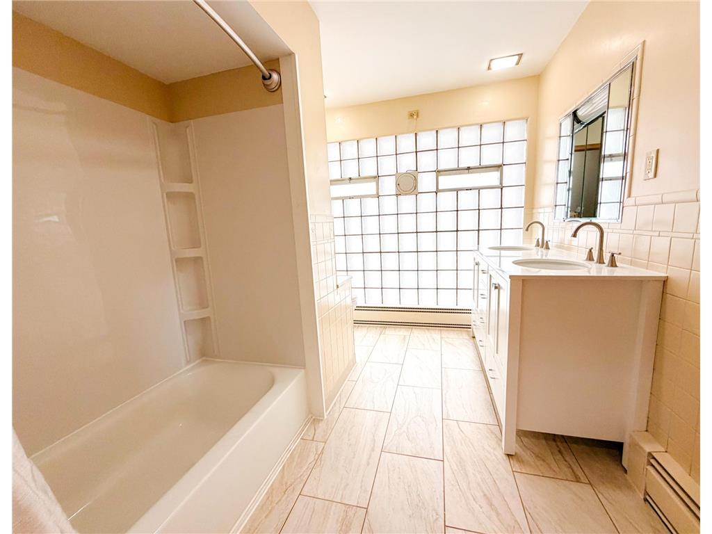 821 Park Street Jackson MN 56143 7066990 image28