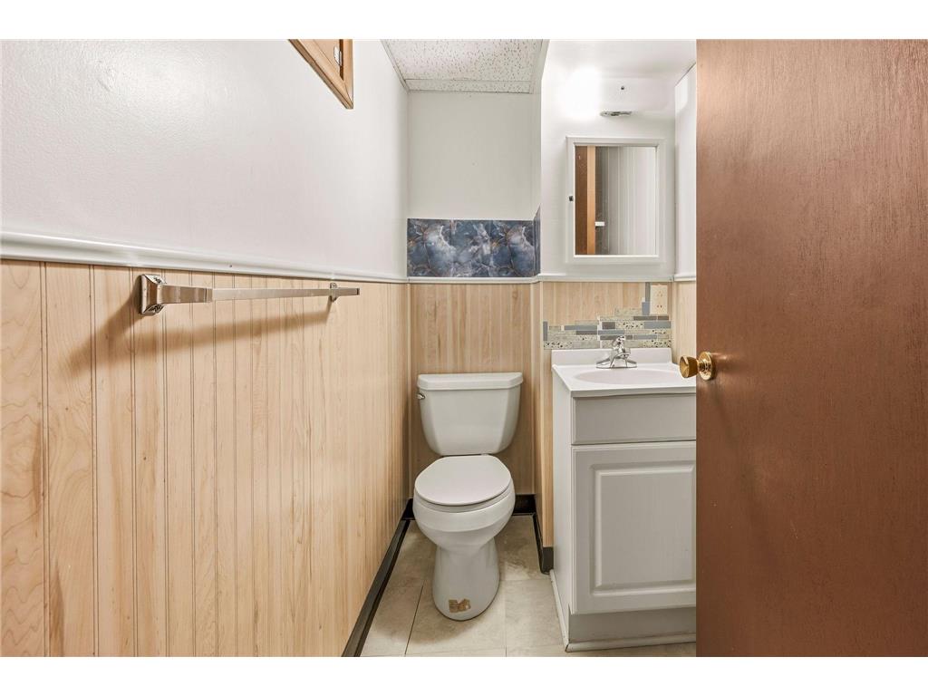 821 Sterling Street N Maplewood MN 55119 7103896 image15
