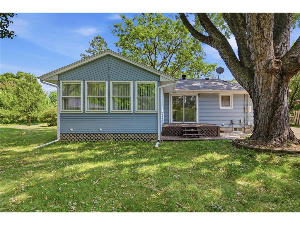821 Sterling Street N Maplewood MN 55119 7103896 image20