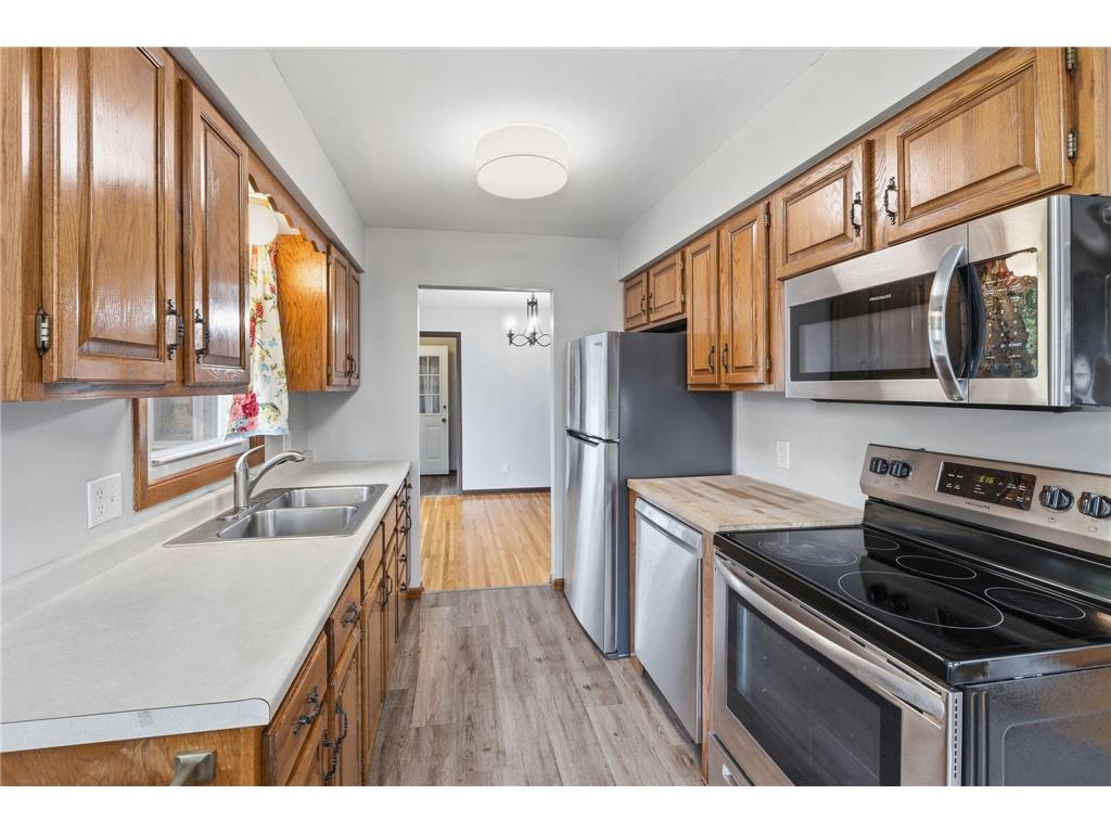 821 Sterling Street N Maplewood MN 55119 7103896 image6