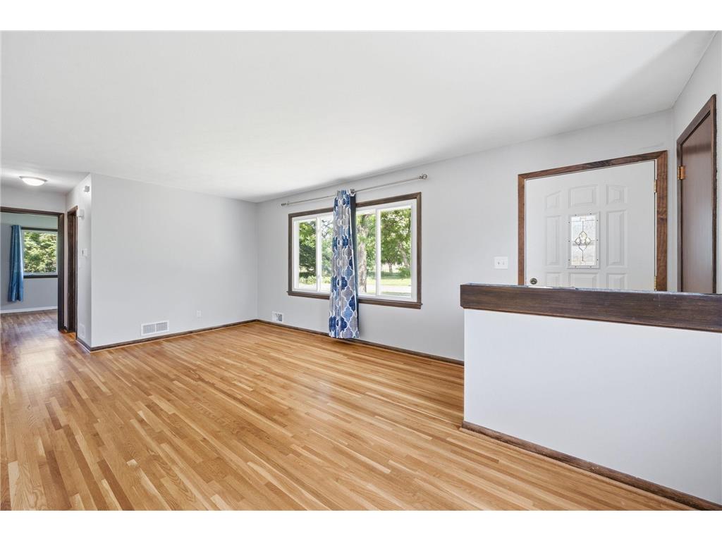 821 Sterling Street N Maplewood MN 55119 7103896 image7