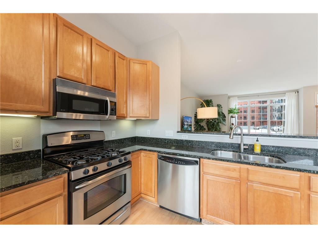 821 Thornton Street SE Minneapolis MN 55414 7045187 image13