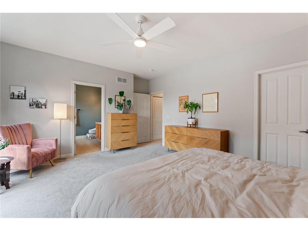 821 Thornton Street SE Minneapolis MN 55414 7045187 image25
