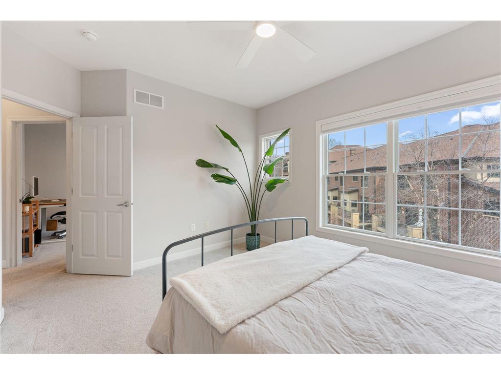 821 Thornton Street SE Minneapolis MN 55414 7045187 image31