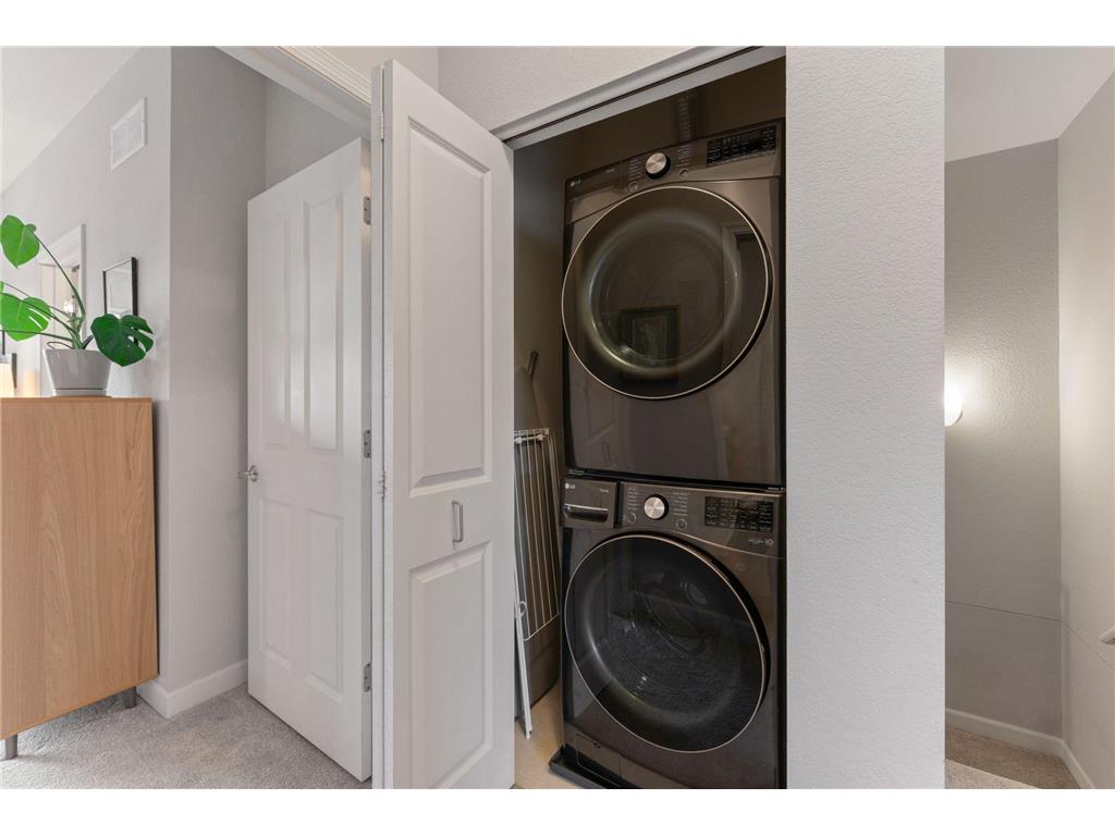 821 Thornton Street SE Minneapolis MN 55414 7045187 image34