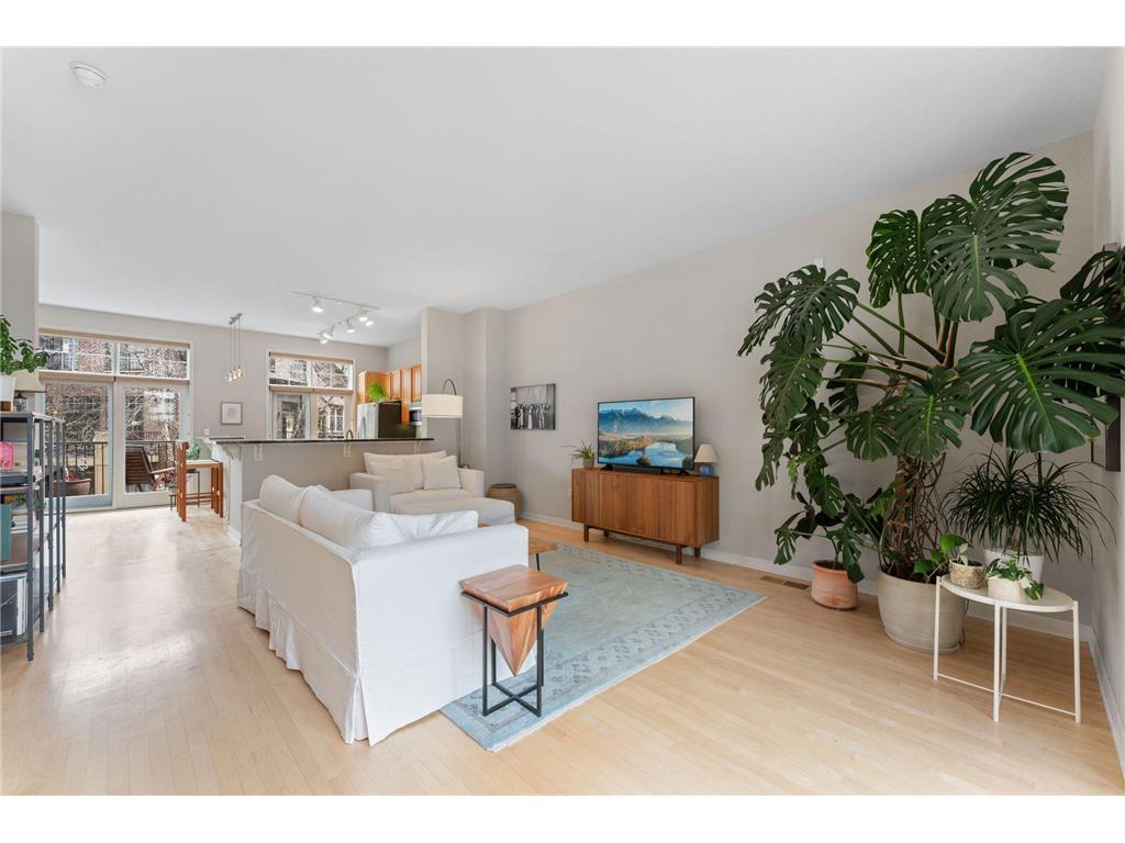 821 Thornton Street SE Minneapolis MN 55414 7045187 image8