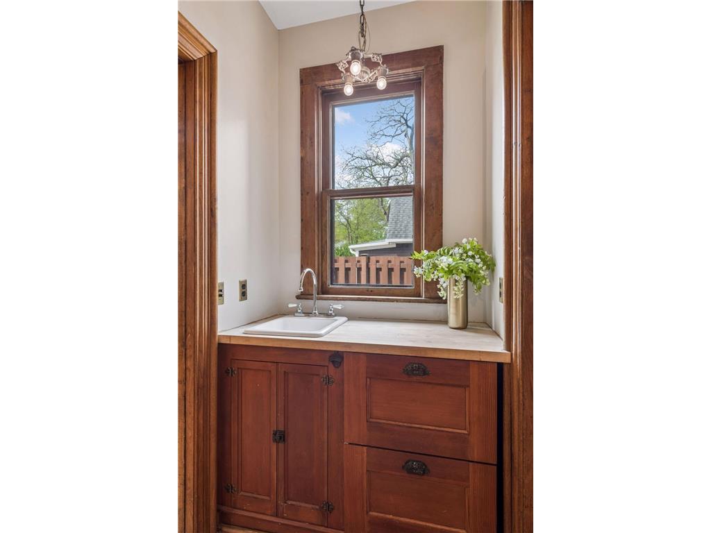 821 W 3rd Street Red Wing MN 55066 7068373 image18