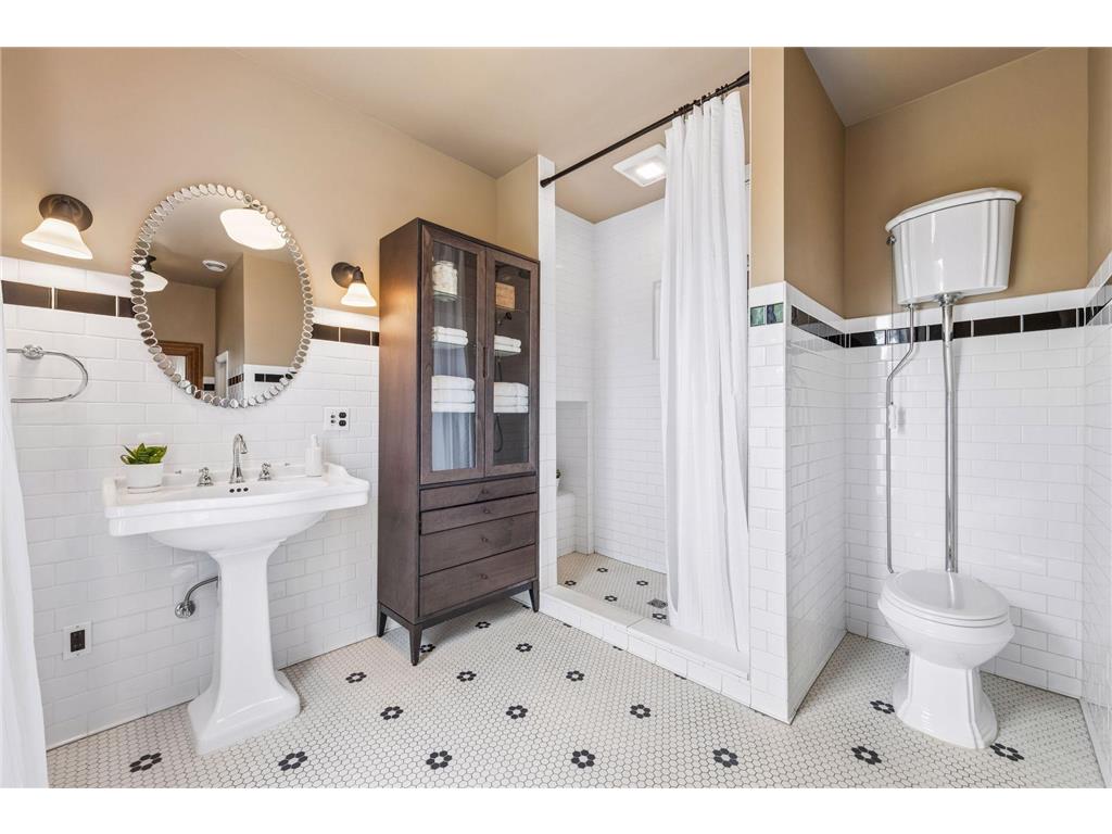 821 W 3rd Street Red Wing MN 55066 7068373 image39