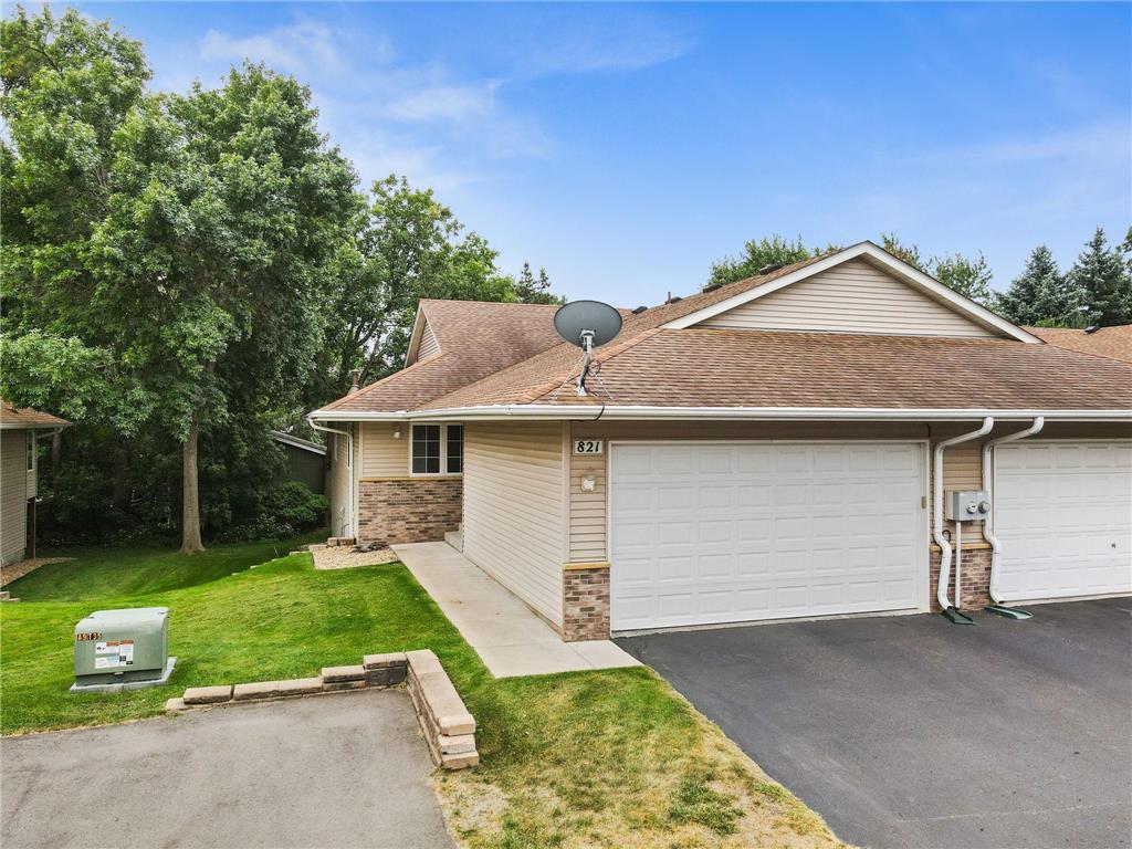 821 White Oak Court New Brighton MN 55112 6430879 image1