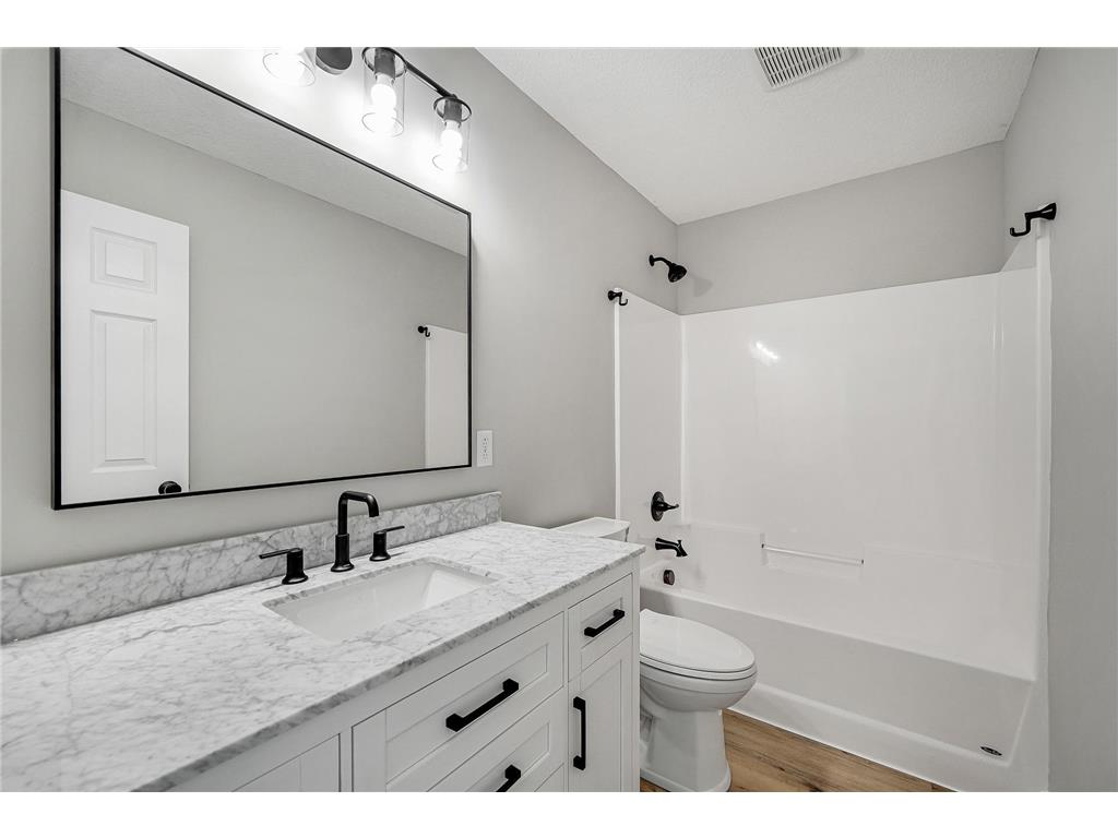 8210 383rd Street North Branch MN 55056 7106165 image42