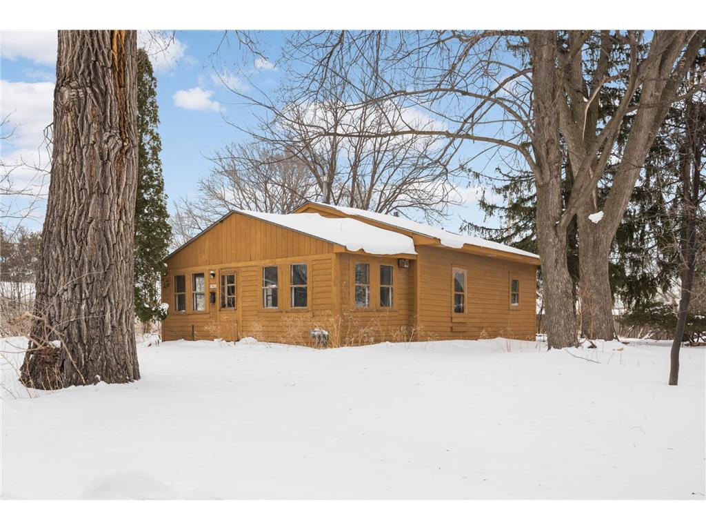 8211 Portland Avenue S Bloomington MN 55420 7037494 image1