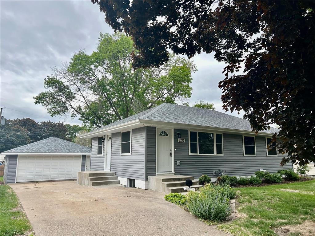 8212 15th Avenue S Bloomington MN 55425 6728344 image1