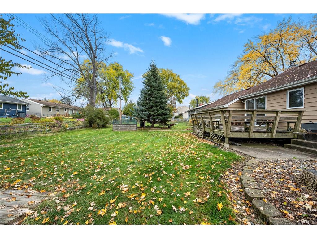 8214 32nd Place N Crystal MN 55427 6810944 image17