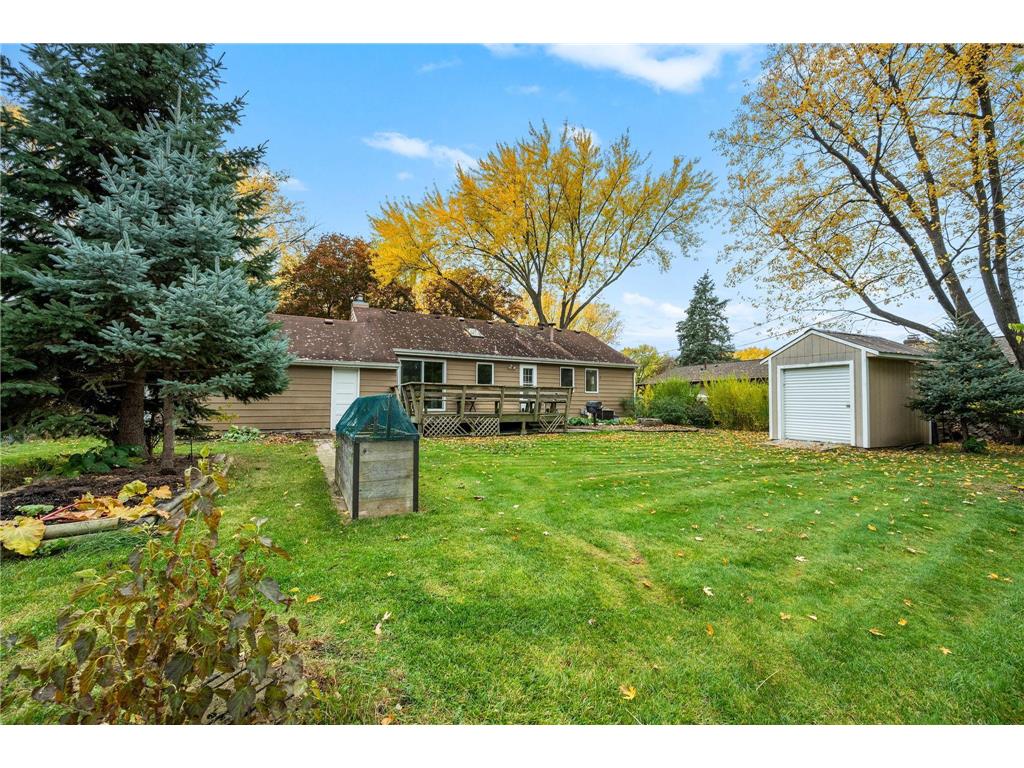 8214 32nd Place N Crystal MN 55427 6810944 image20