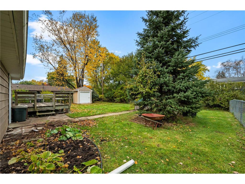 8214 32nd Place N Crystal MN 55427 6810944 image21